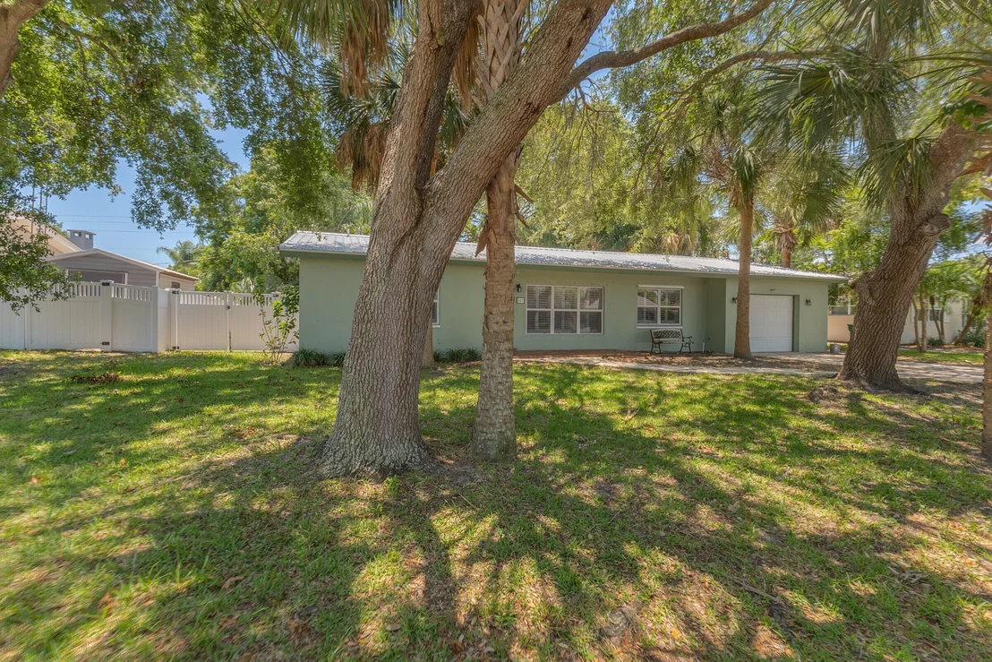 Photo of 407 Par Avenue