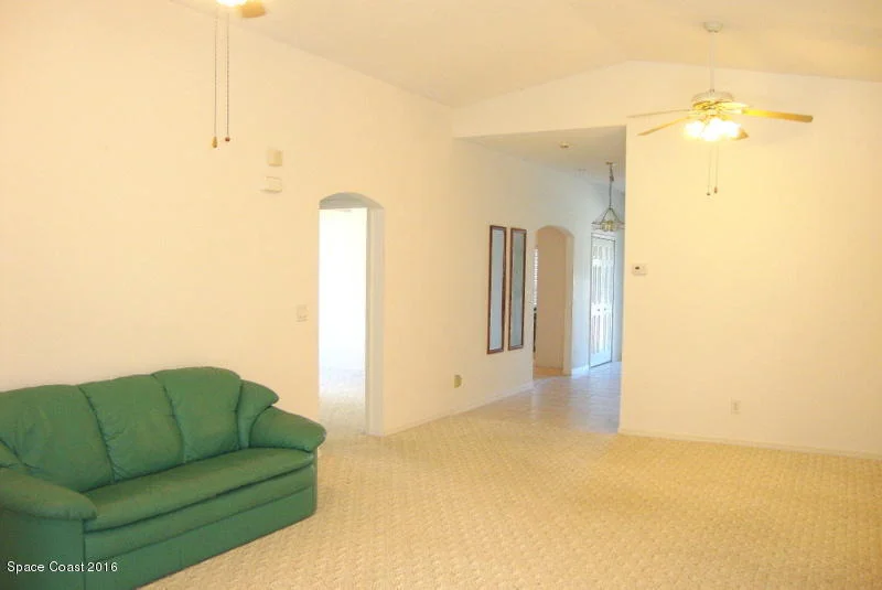 Photo of 863 Villa Drive