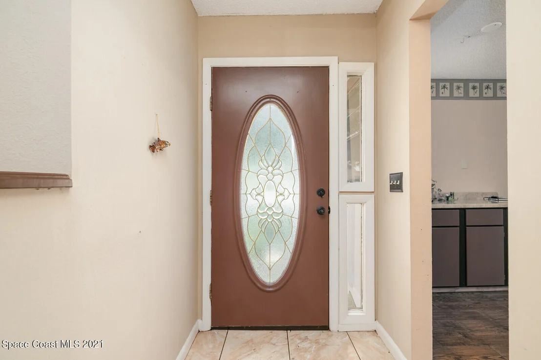Photo of 2824 School Drive NE