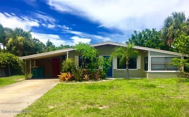 Photo of 330 Avenida Central