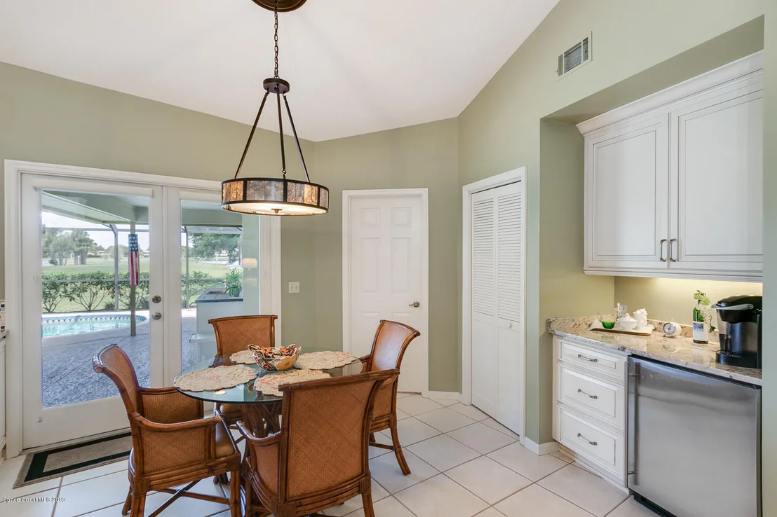 Photo of 610 Rossmoor Circle