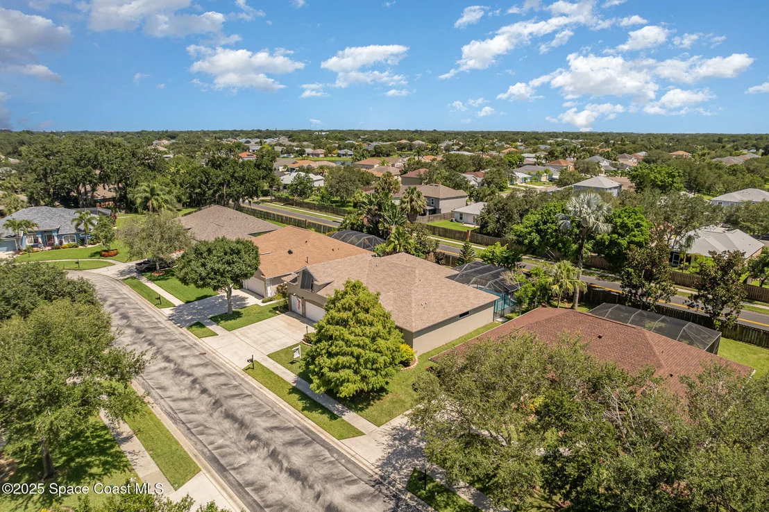 Photo of 2423 Woodfield Circle
