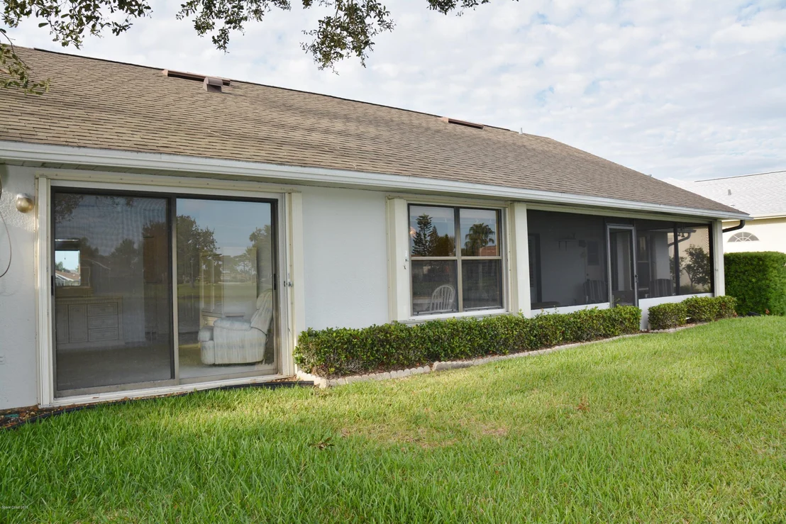 Photo of 1044 Fieldstone Drive