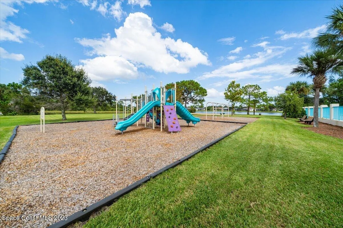Photo of 767 Thrasher Drive