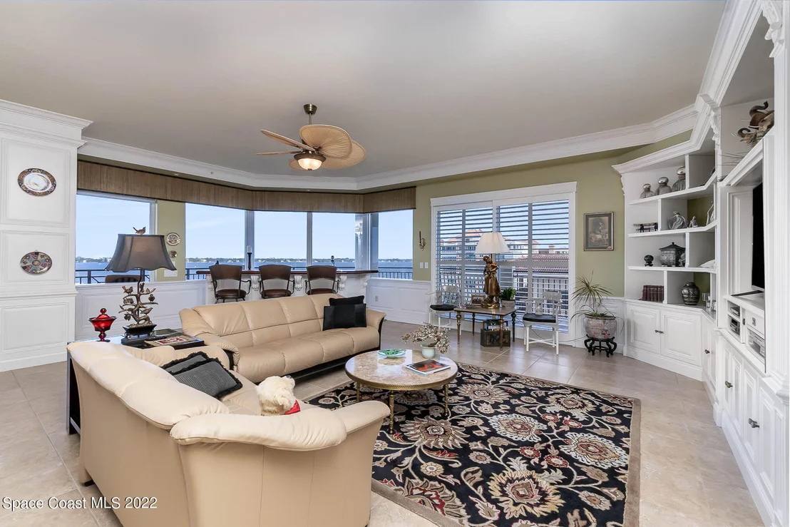 Photo of Unit 702 at 21 Riverside Drive