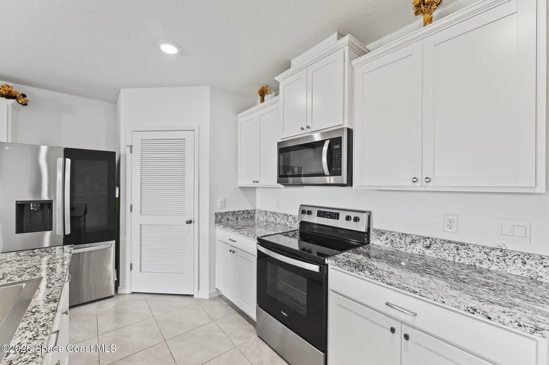 Photo of 7284 Topaz Drive
