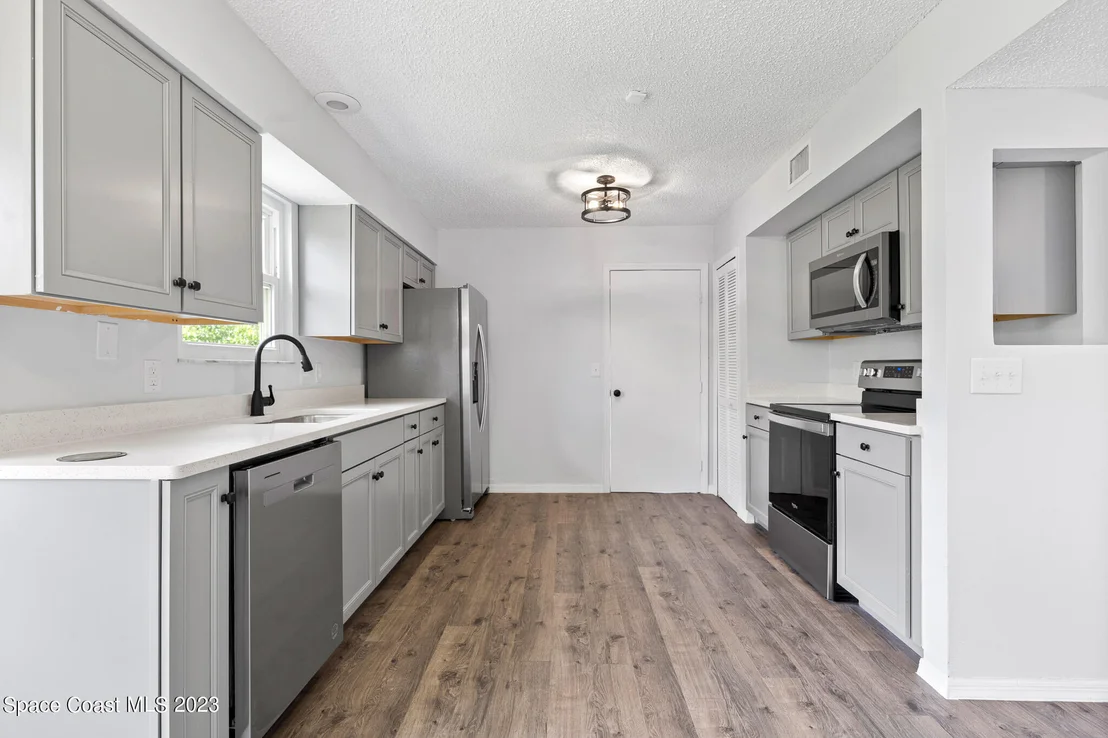 Photo of 817 Seven Gables Circle SE