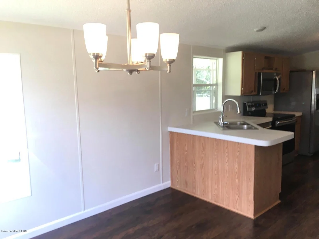 Photo of 3425 Turnbull Road