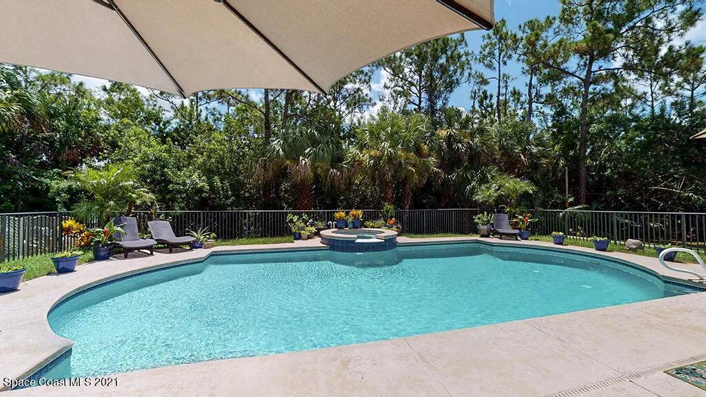 Photo of 5545 Willoughby Drive