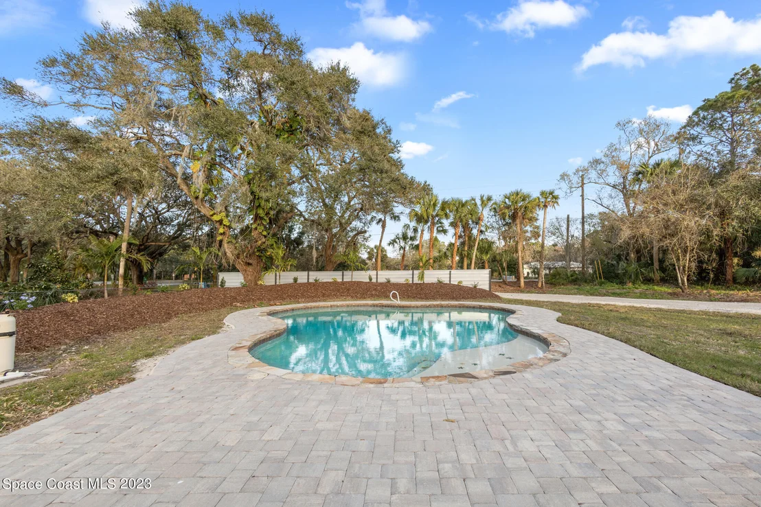Photo of 2300 Cox Road