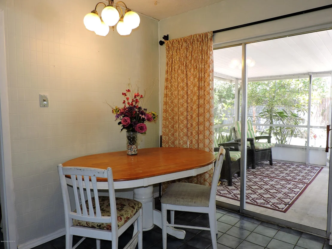Photo of 1202 Alamanda Lane