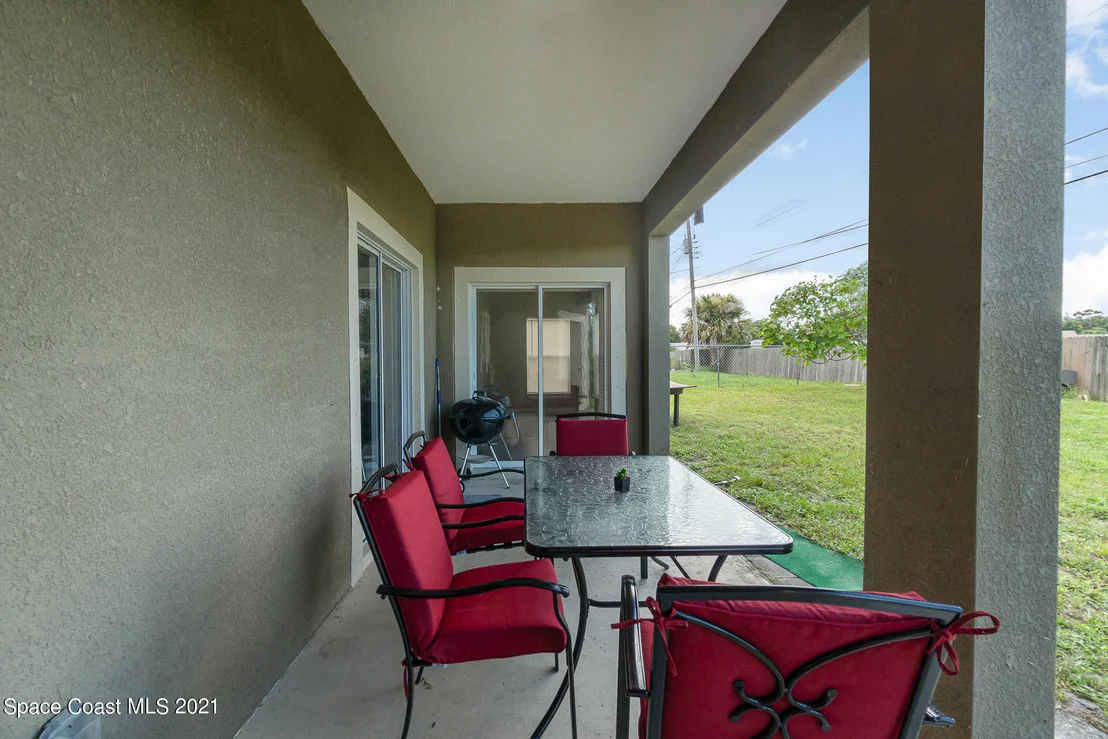 Photo of 2246 Warwick Road