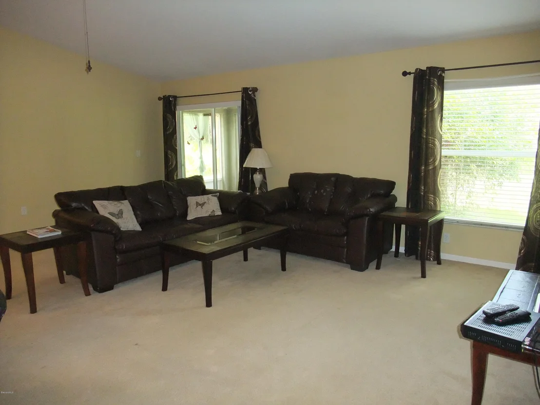 Photo of 1041 Pasadena Road SE