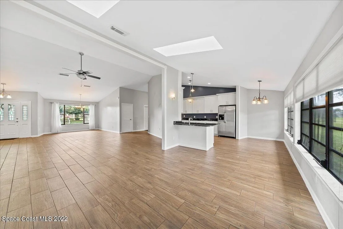 Photo of 1272 Silver Lake Drive