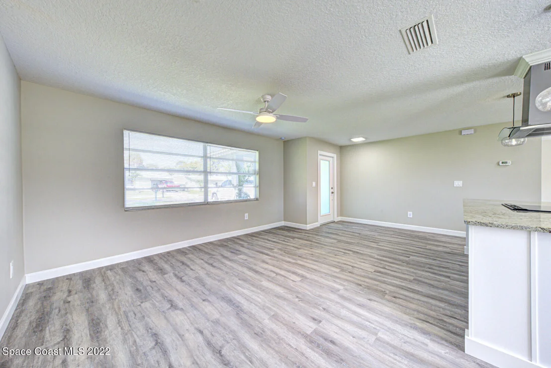 Photo of 697 Amor Drive