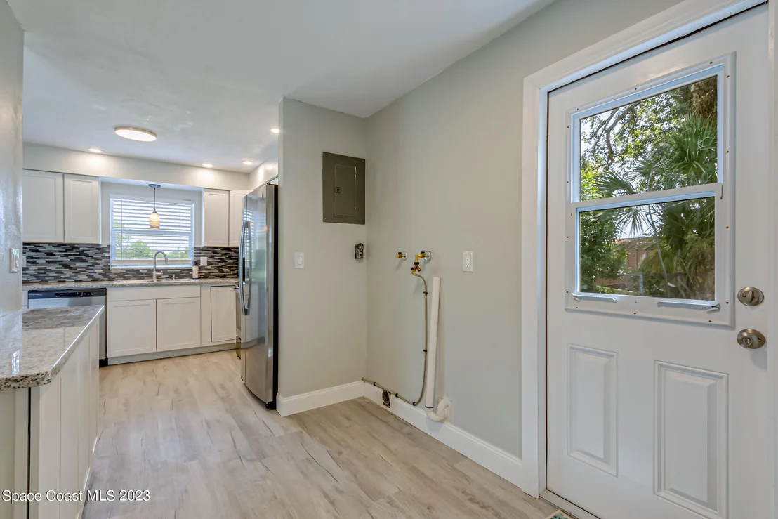 Photo of 1794 Dixon Boulevard