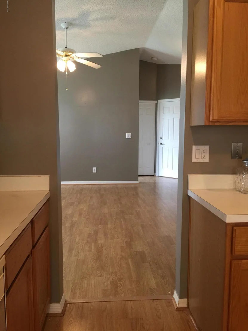 Photo of 1223 Goldenrod Circle NE