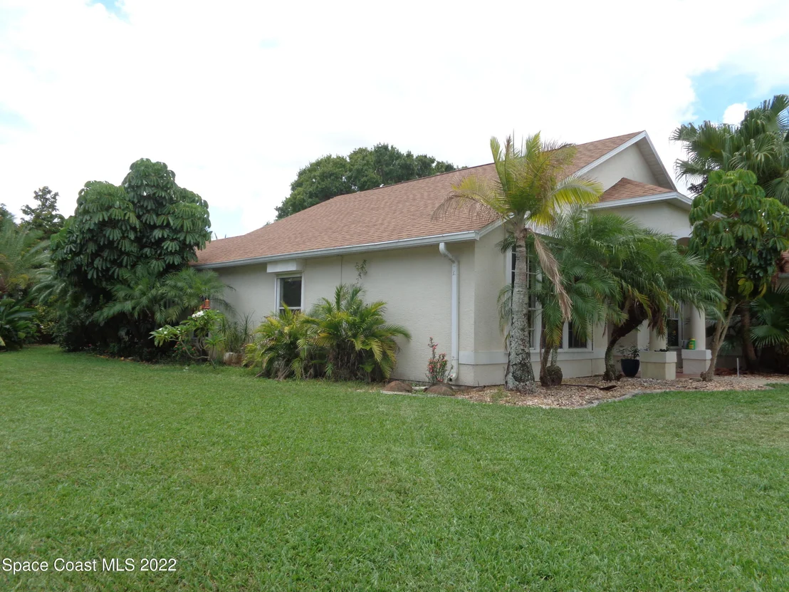 Photo of 3329 Lake View Circle