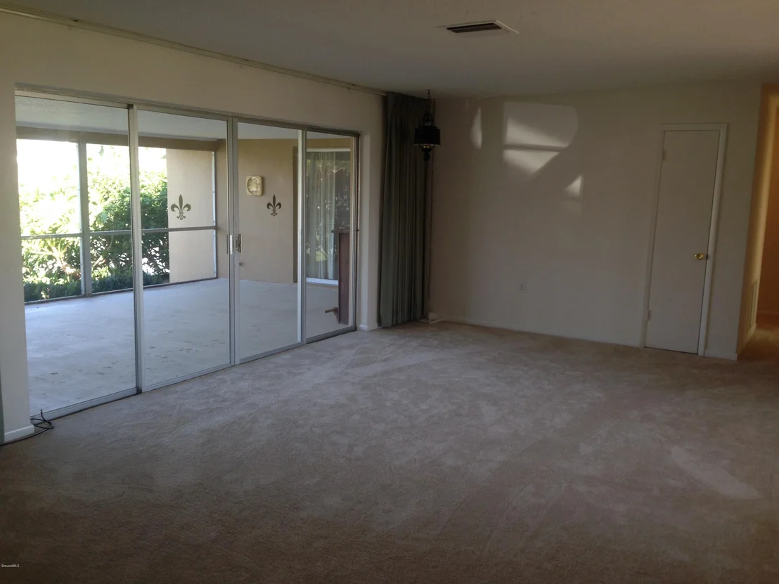 Photo of 441 Cardinal Drive