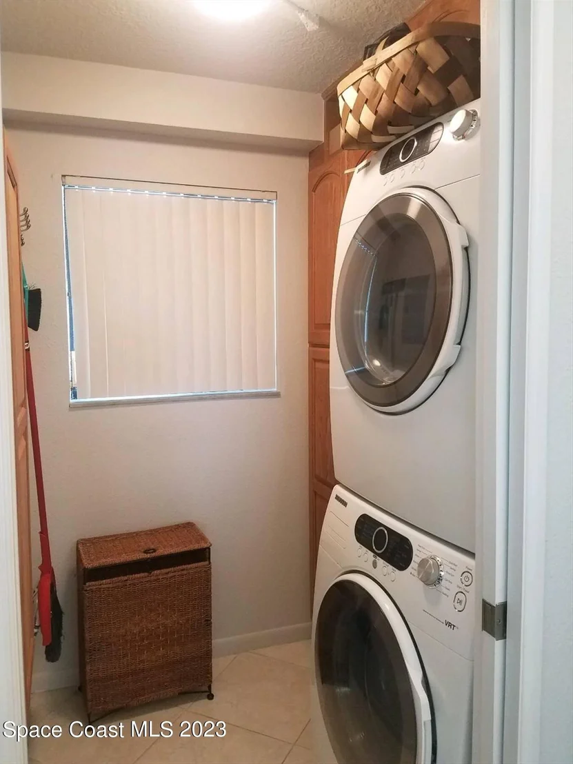 Photo of Unit 1504 at 1700 Commodore Boulevard
