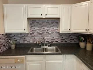 Photo of 1052 Myrtle Lane