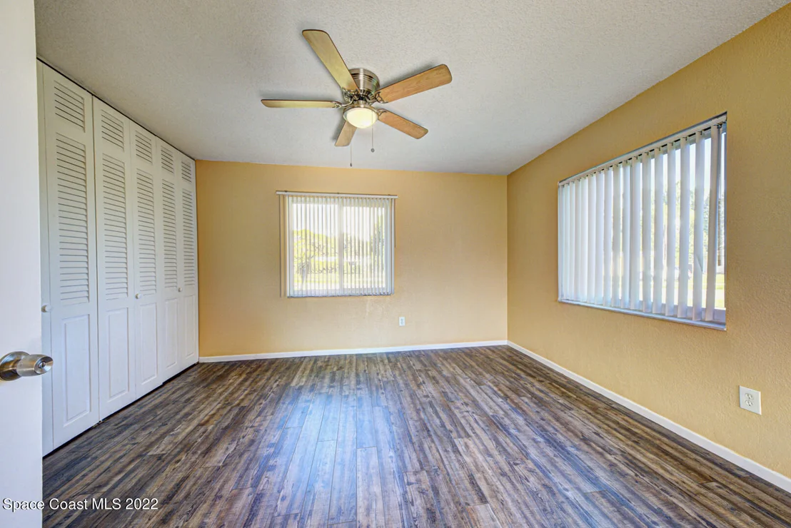 Photo of 1121 Daytona Drive NE