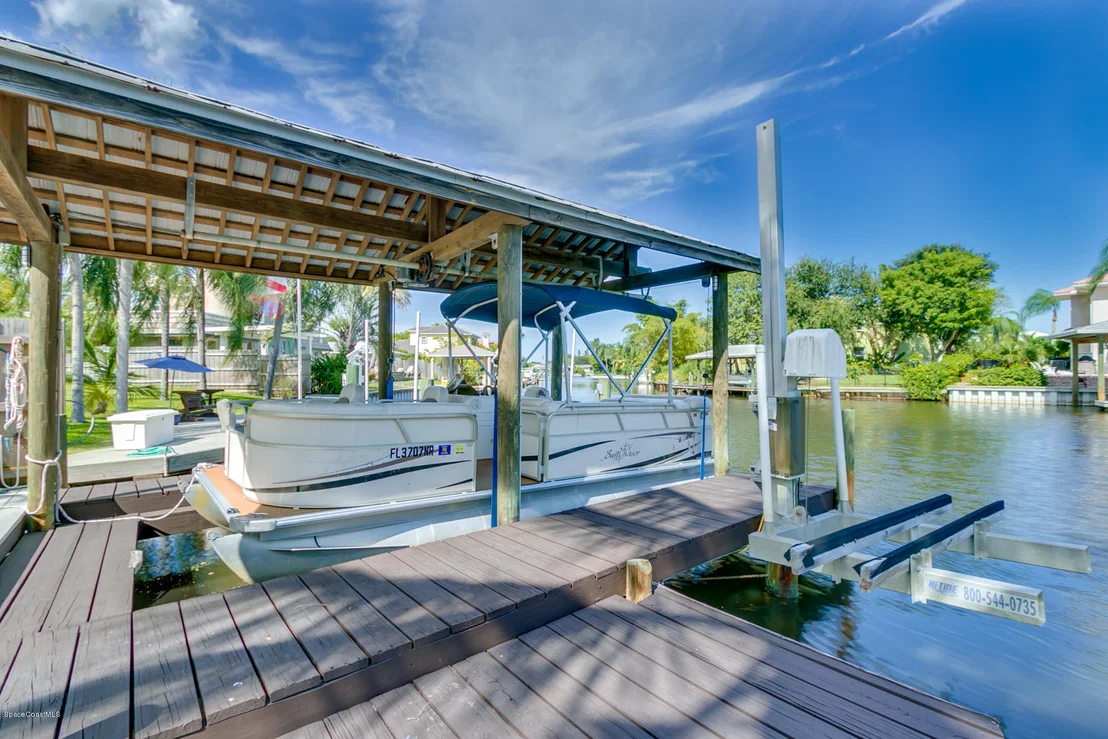 Photo of 438 Sandy Key