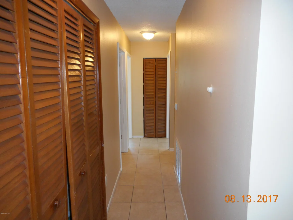 Photo of 1101 Cable Lane NE