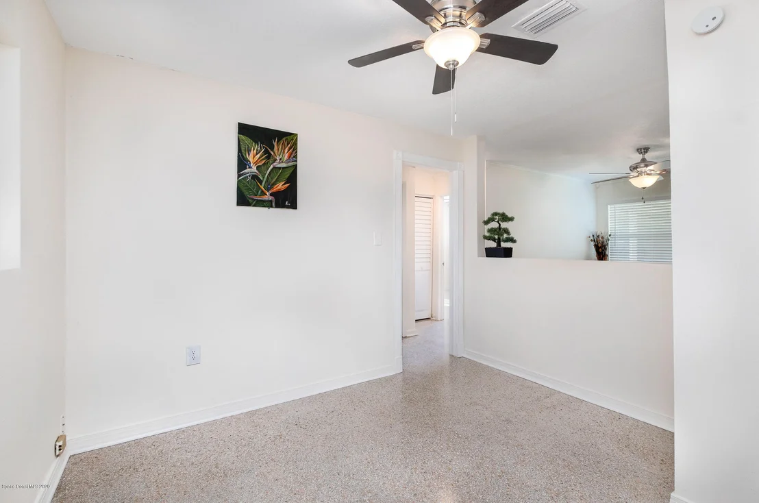 Photo of 1605 Breeze Lane