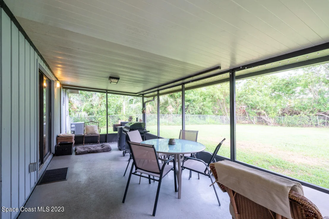 Photo of 4065 Oakland Street