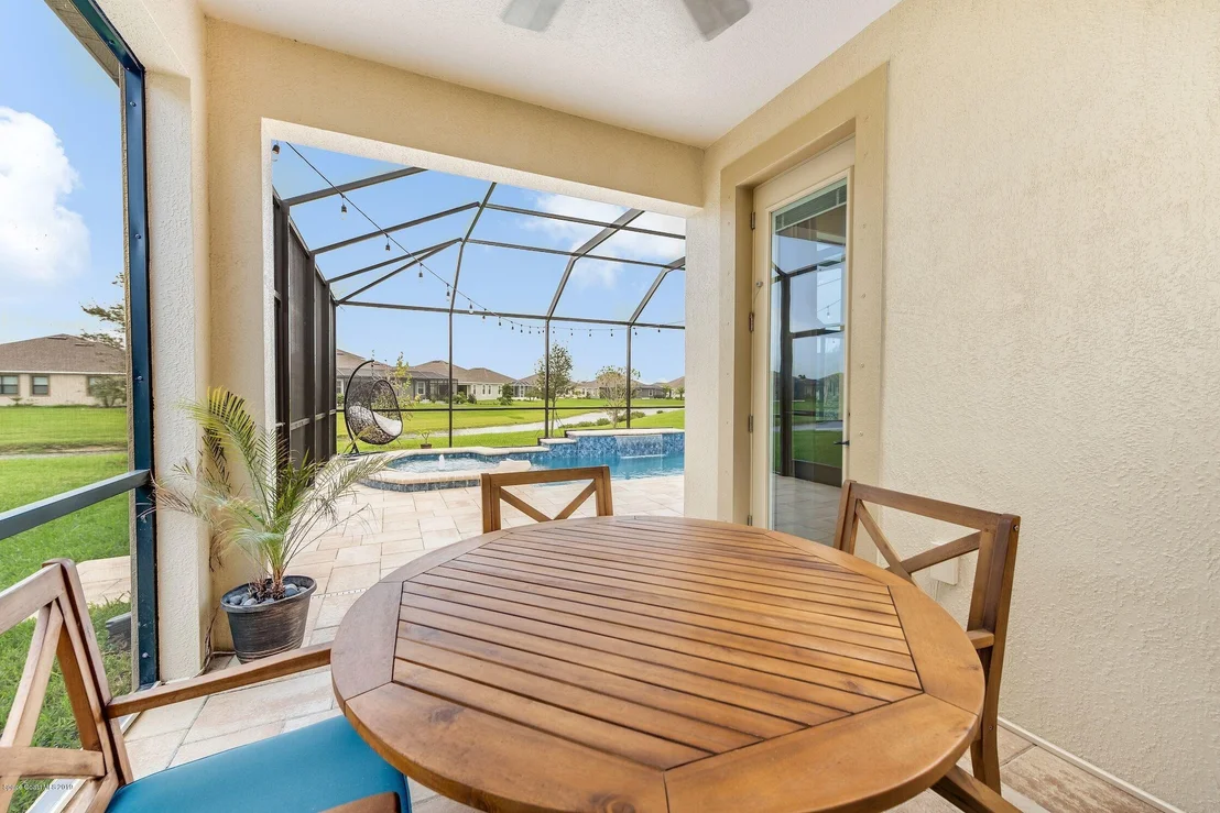 Photo of 7457 Bluemink Lane