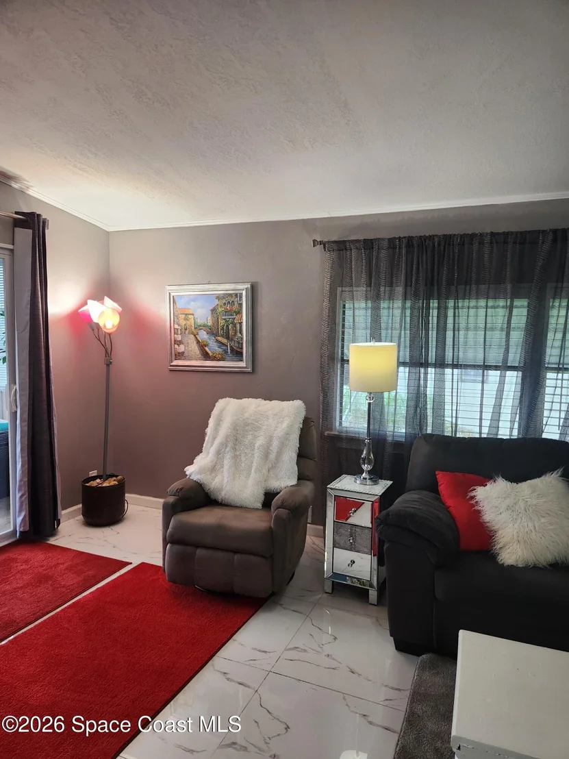 Photo of 2310 Coconut Palm Drive NE
