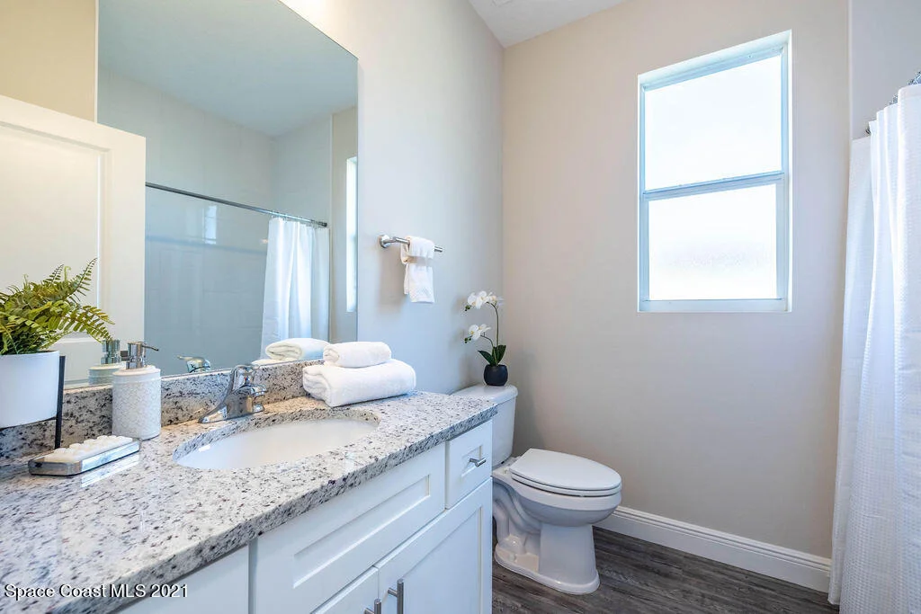 Photo of 130 W Fee Avenue