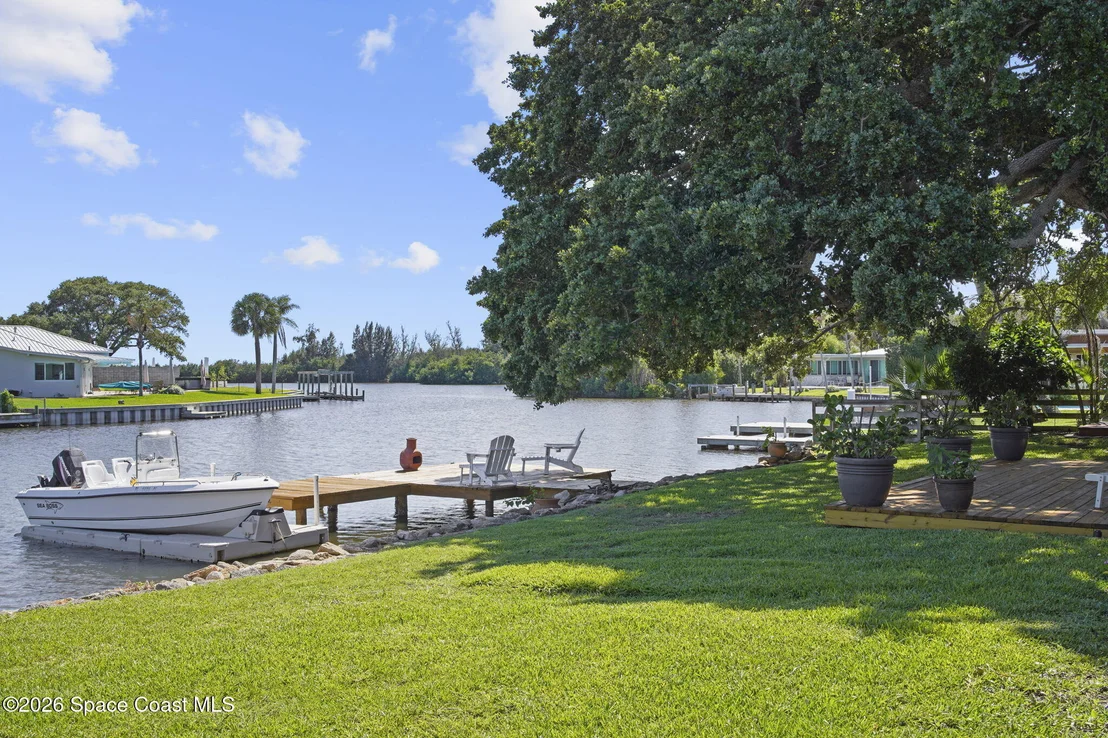 Photo of 514 Cocoa Isles Boulevard
