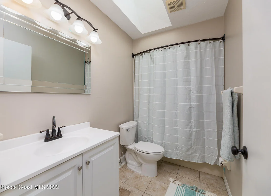 Photo of 4133 Green Oak Drive