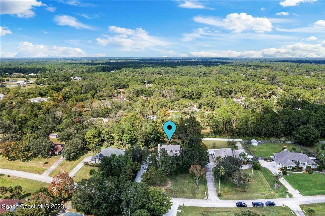 Photo of 5030 Timber Lane Drive