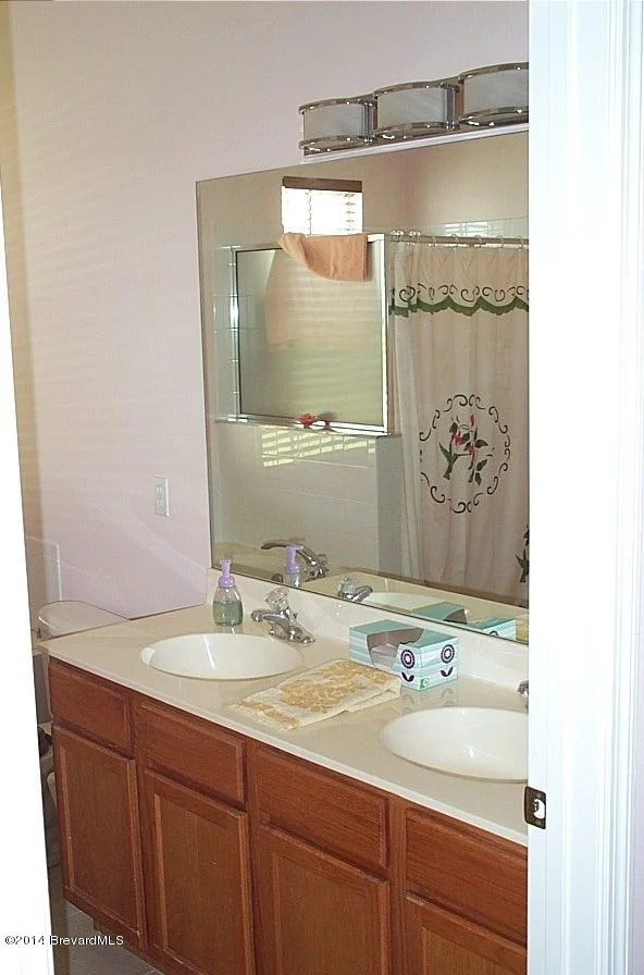 Photo of 9166 86th Place