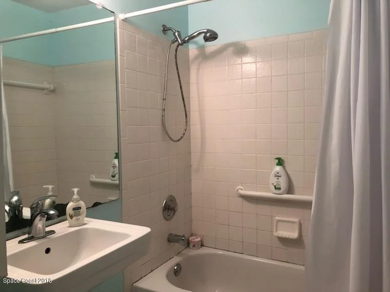 Photo of 1133 Goldenrod Circle NE