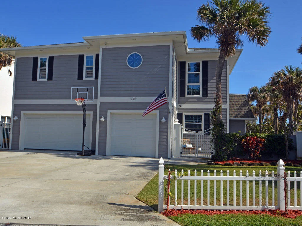 Photo of 745 Beach Street