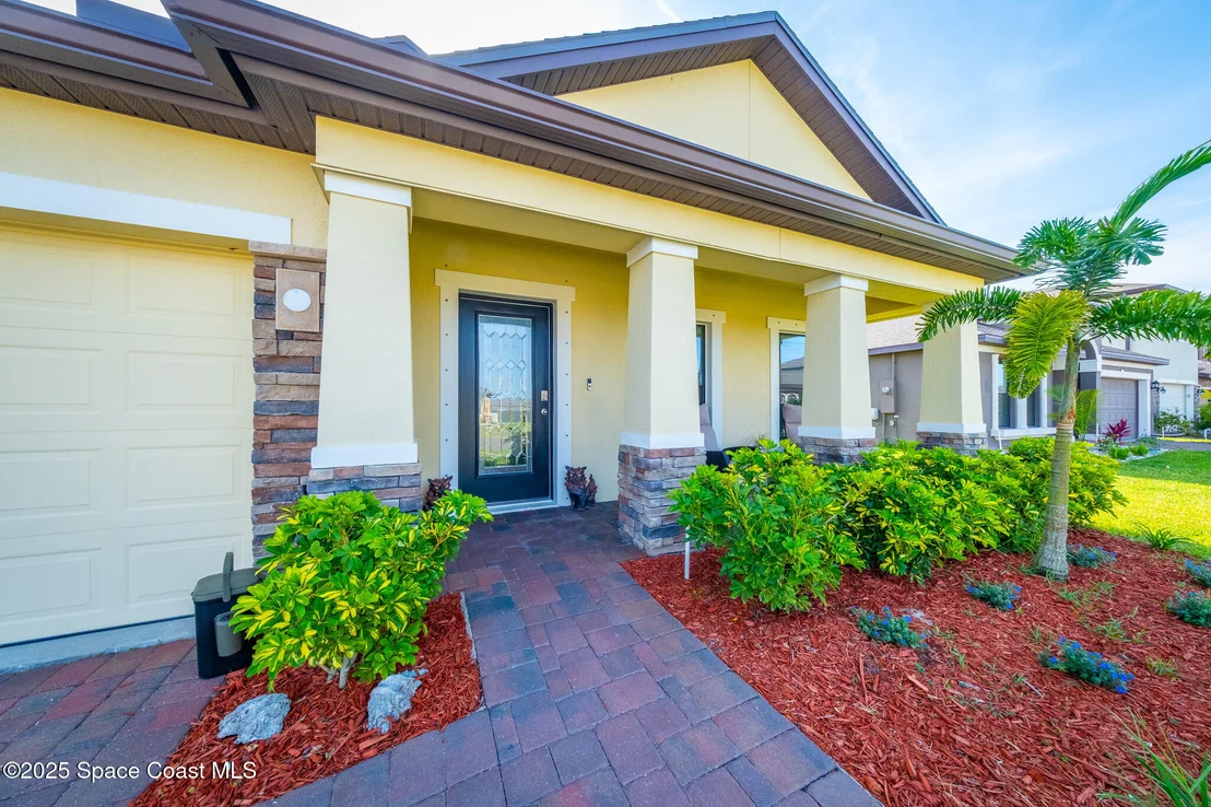 Photo of 289 Wiregrass Avenue
