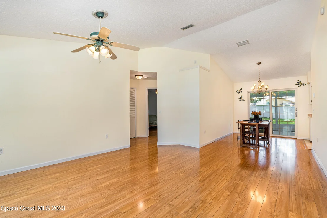 Photo of 6625 Arequipa Road
