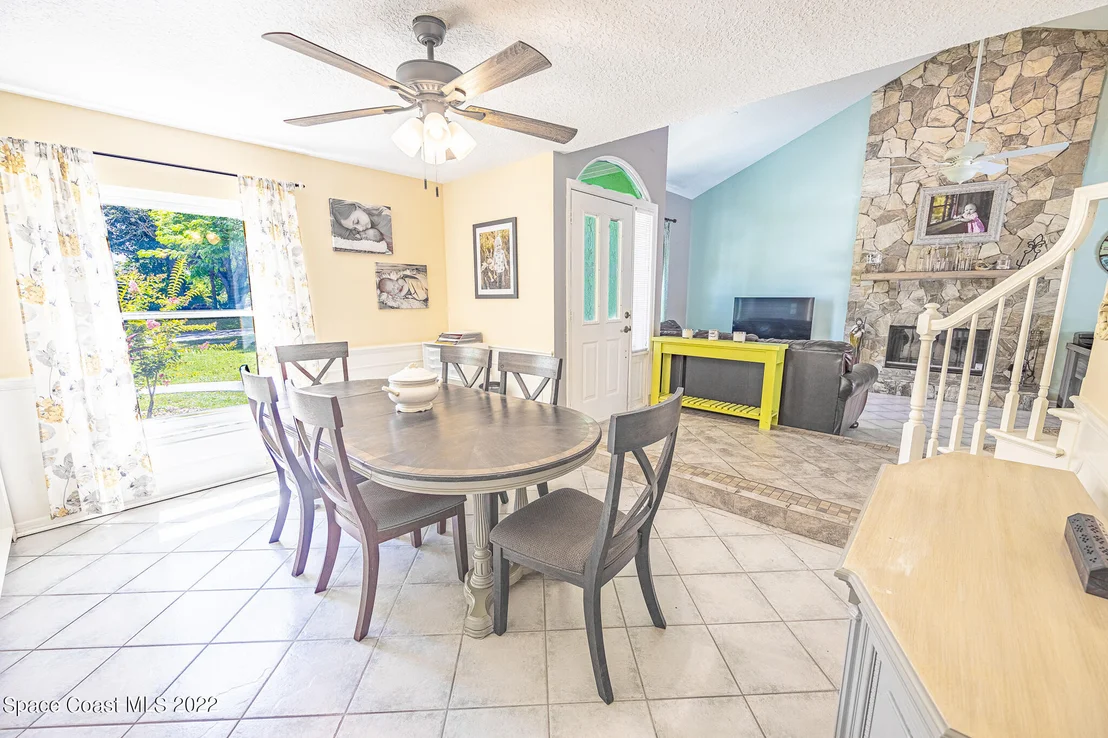 Photo of 2755 School Drive NE