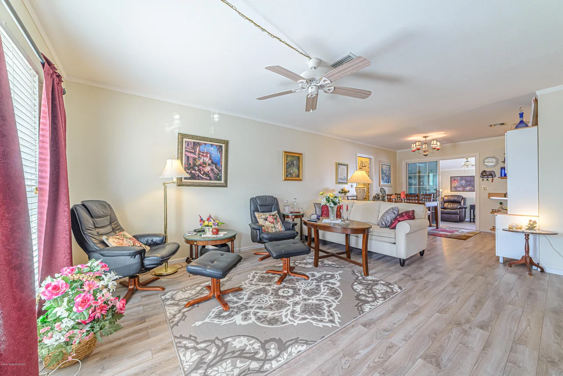 Photo of 1023 Eyerly Lane NE