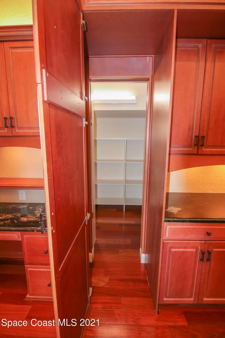 Photo of 228 Mclean Point