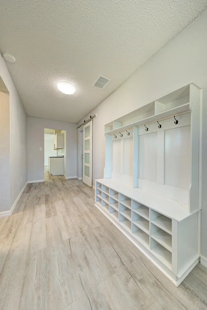 Photo of 5356 Jamaica Road
