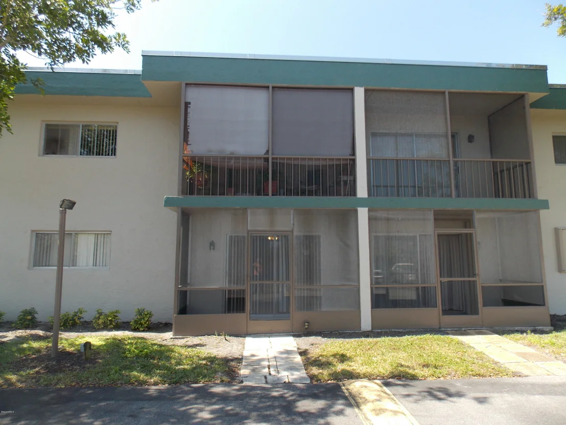 Photo of Unit 104 at 3025 Thrush Drive