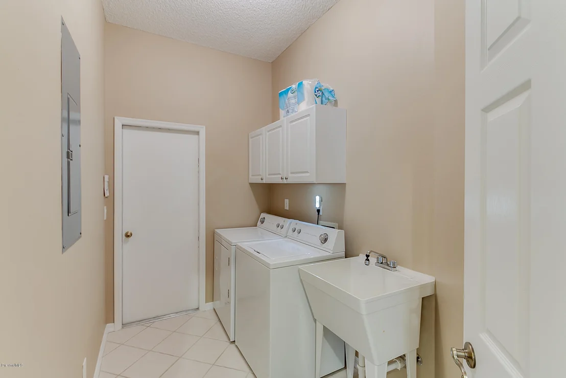 Photo of 4958 Alamanda Drive