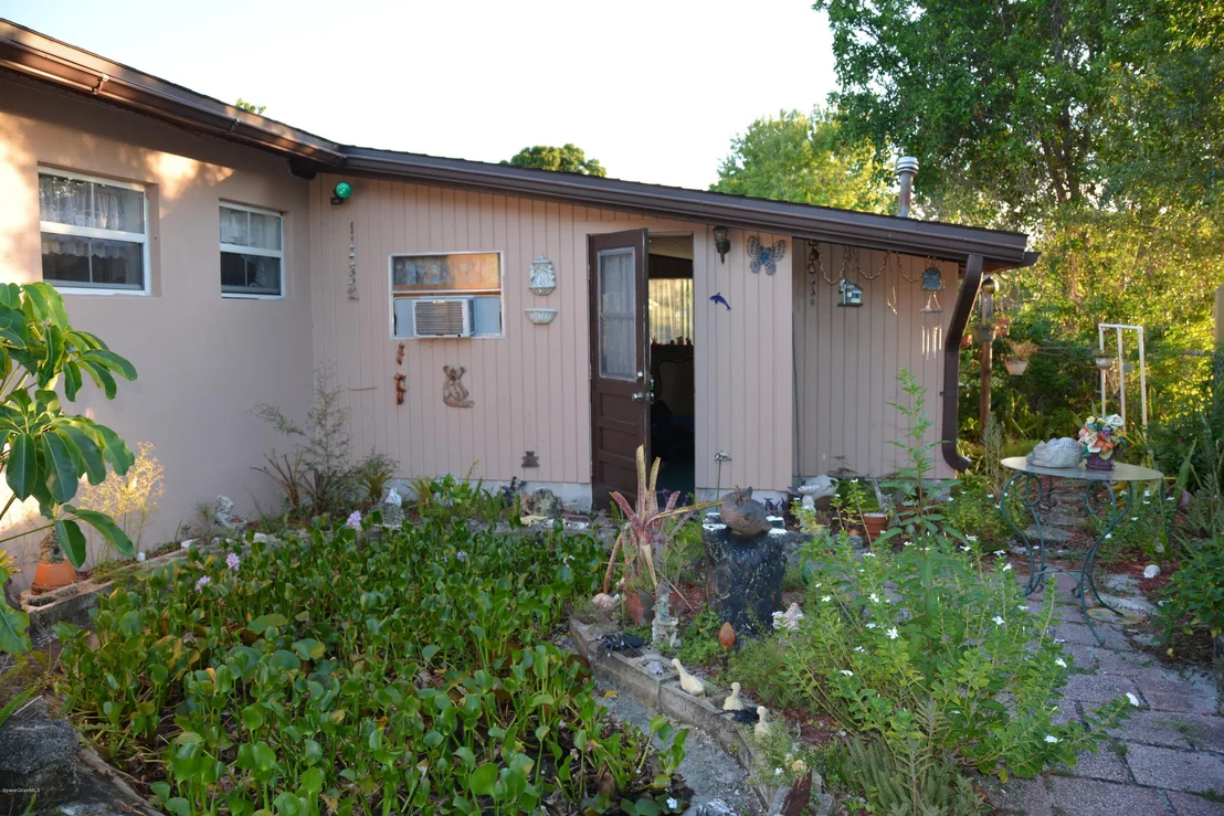 Photo of 2470 Allan Adale Road