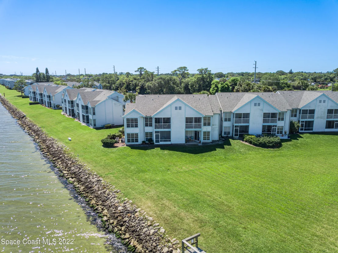 Photo of Unit 205 at 7030 Highway 1
