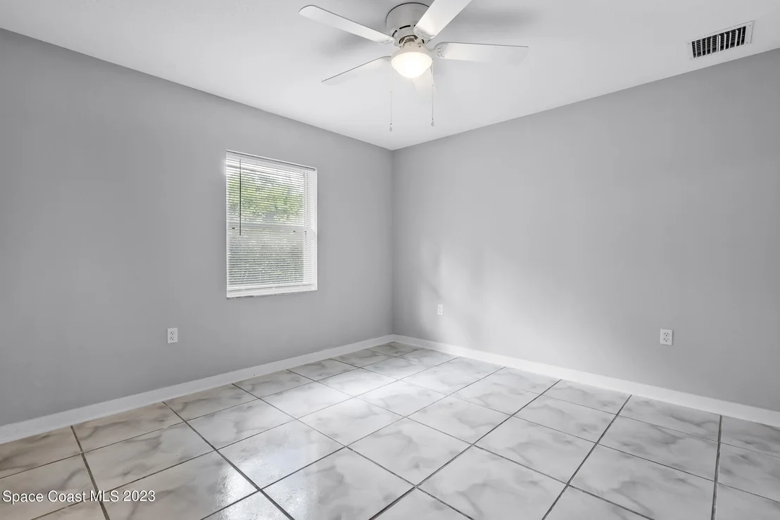 Photo of 472 Gray Road